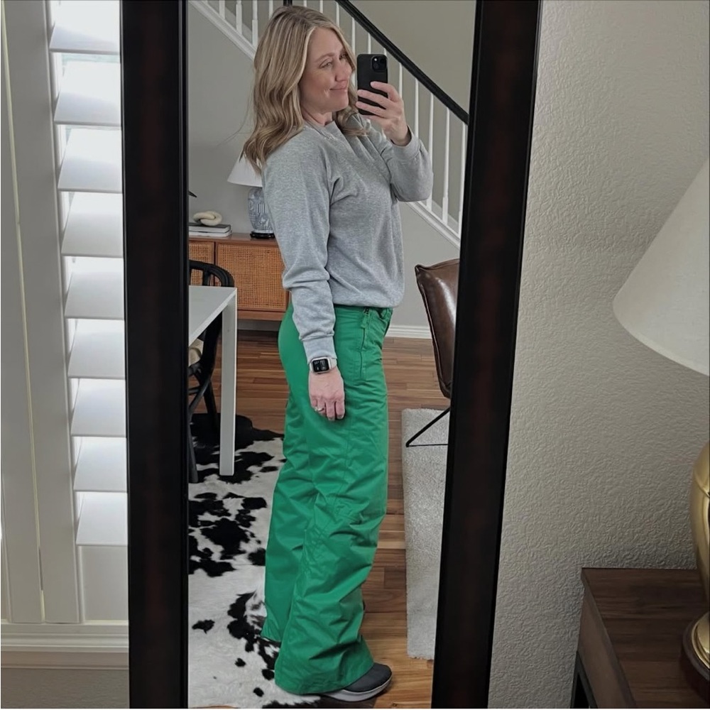 The North Face Women’s snow pants in green size Medium - Picture 2 of 9